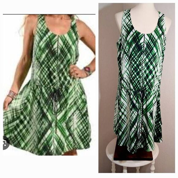 Vince Camuto Green and Black Palm Print Dress Size 12 - Picture 1 of 10